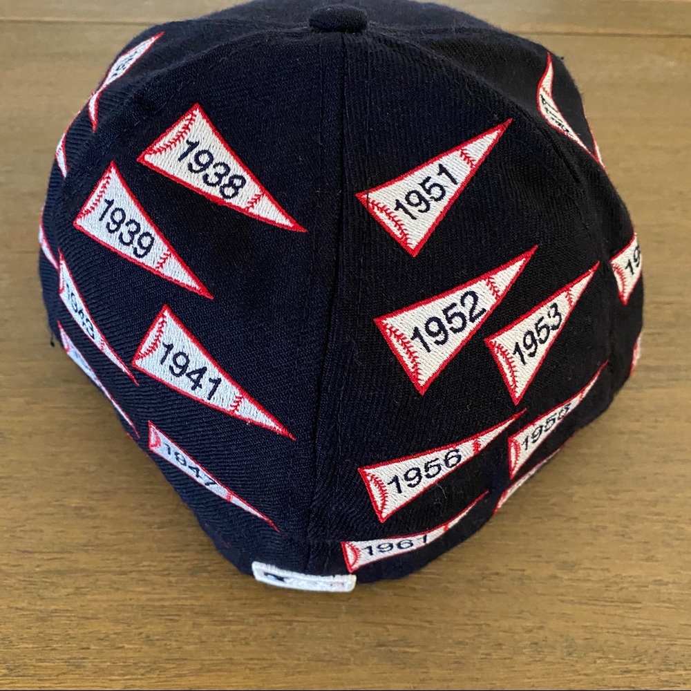 NEW ERA Spike Lee x New York Yankees Fitted Pennant Hat 7 3/8 - Picture 6 of 10